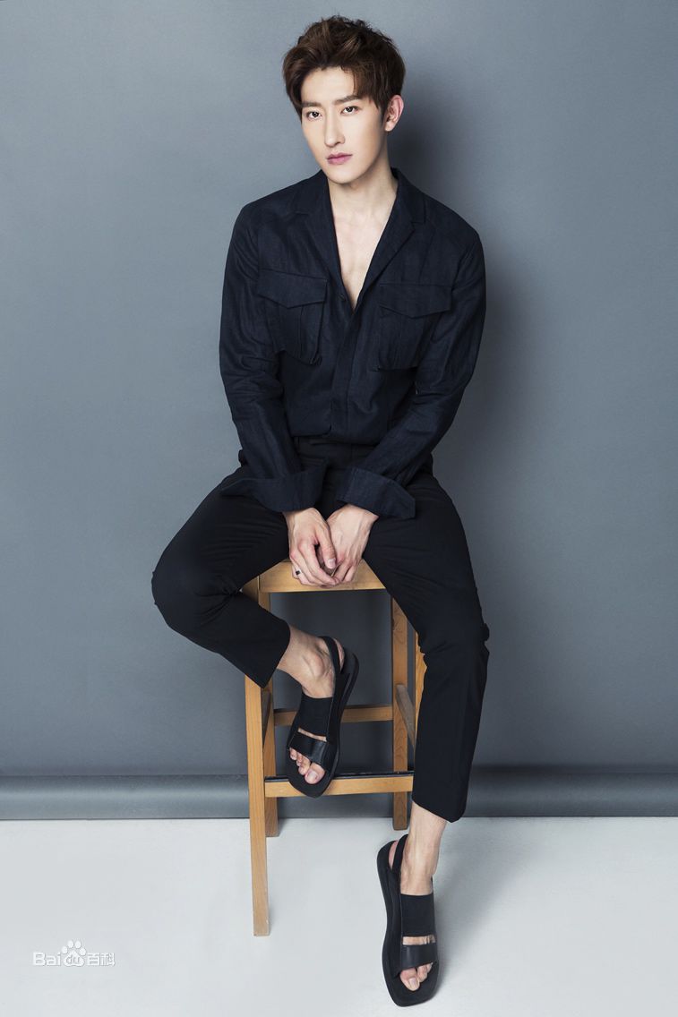 周觅(Zhou Mi、)高清专辑图集