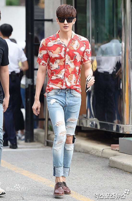 周觅(Zhou Mi、)生活照前后照片