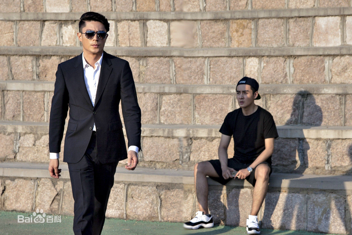 精选张骁晗在《他来了请闭眼》饰苏北中的图册