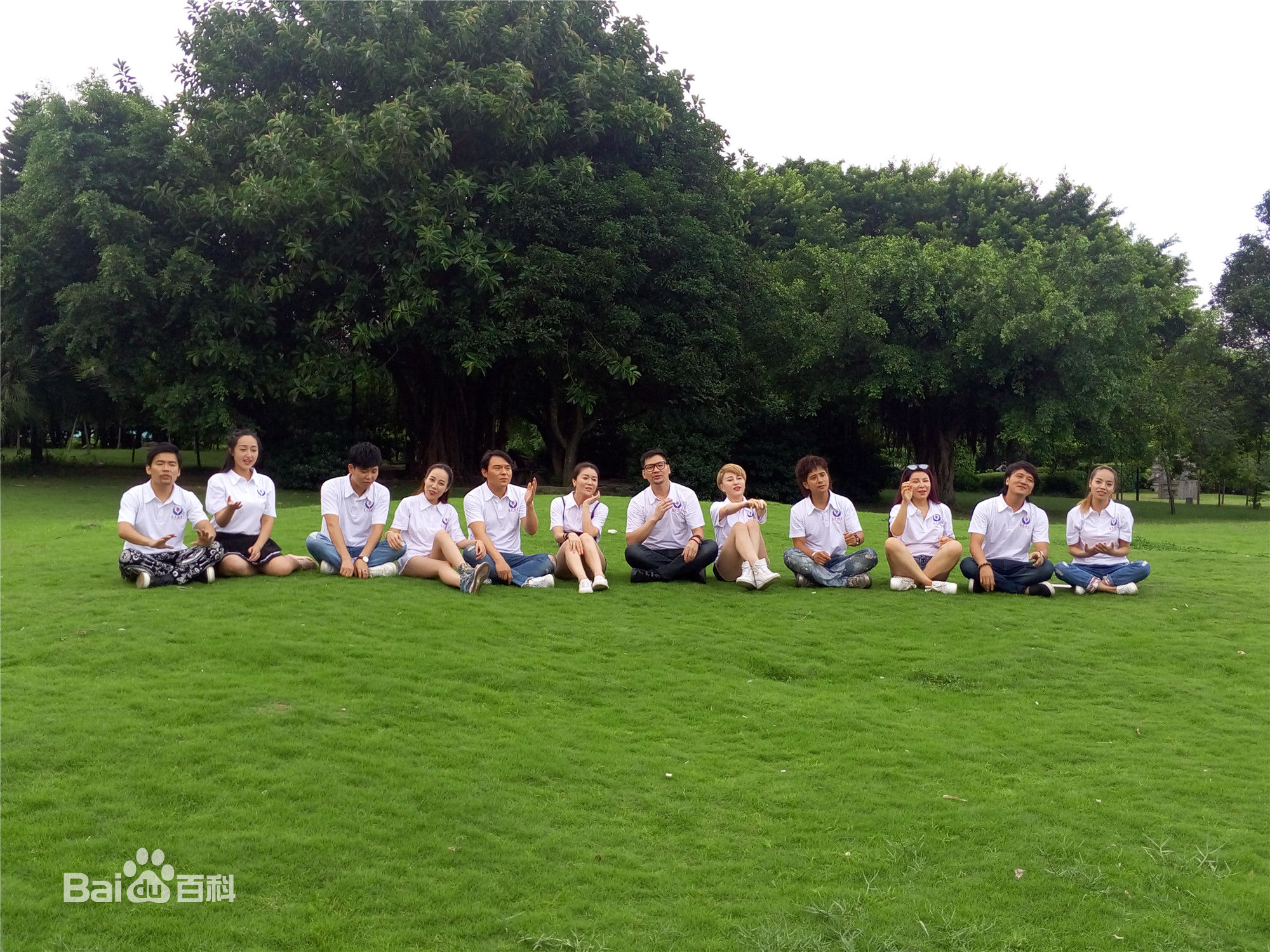 最新安琪性感图片