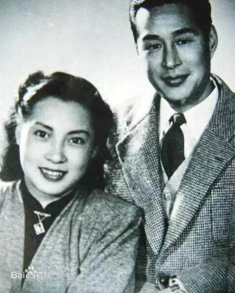 金焰()与妻子秦怡前后照片