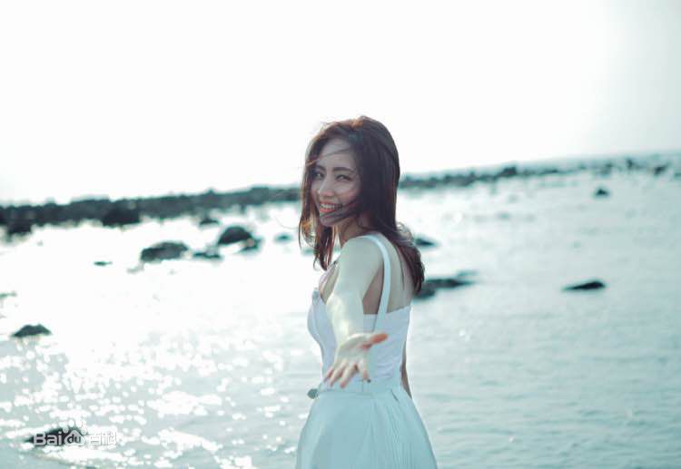 刘惜君(Sara)当我身边空无一人生活照