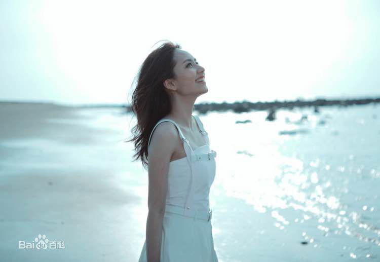 刘惜君(Sara)当我身边空无一人生活照