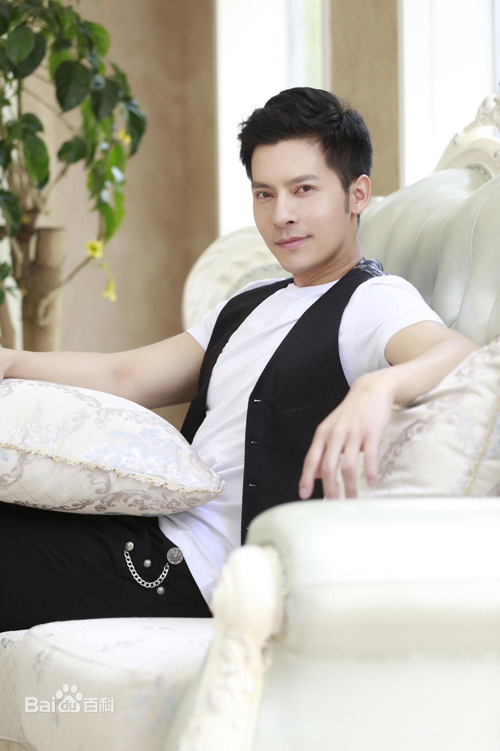 阮柏霖最新图集