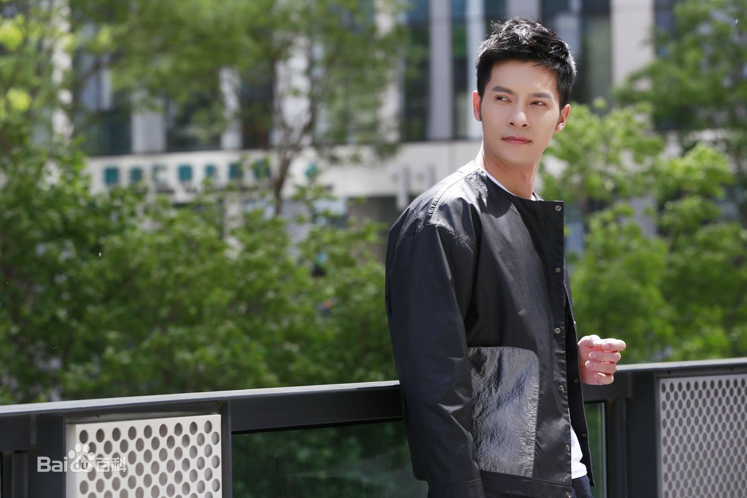 阮柏霖最新图集