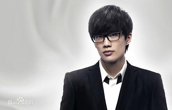 许嵩(Vae)最新壁纸