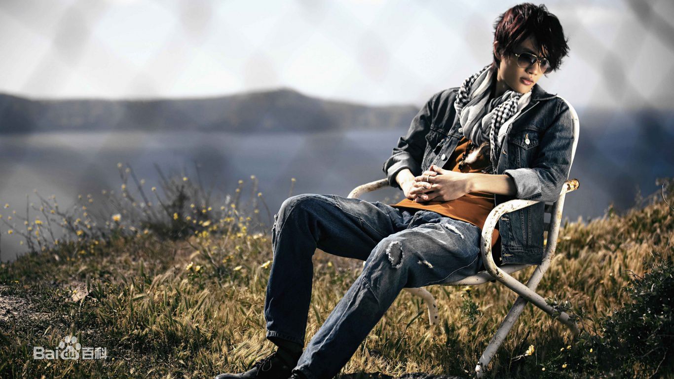 许嵩(Vae)最新壁纸