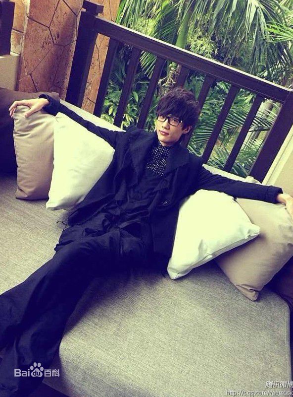 最全许嵩(Vae)精彩图册