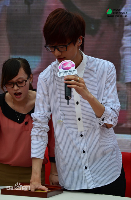 最全许嵩(Vae)精彩图册