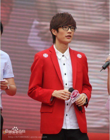 最新许嵩(Vae)精彩图册