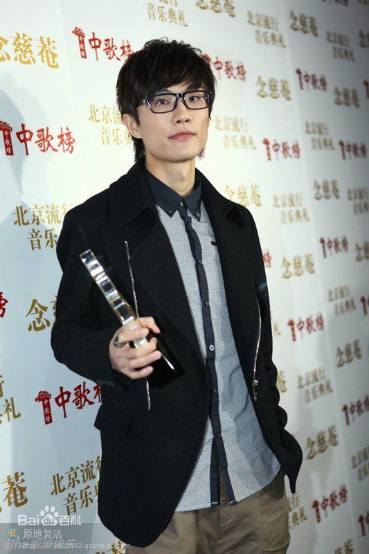 最新许嵩(Vae)精彩图册