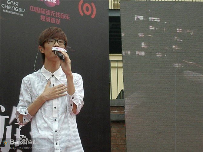 最新许嵩(Vae)精彩图册