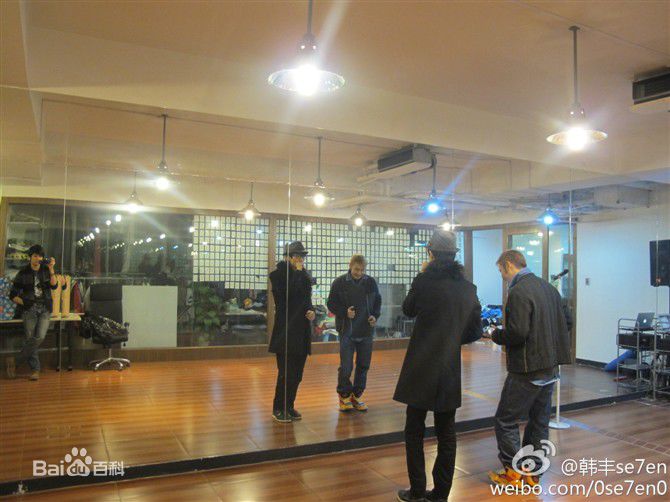 最新许嵩(Vae)精彩图册