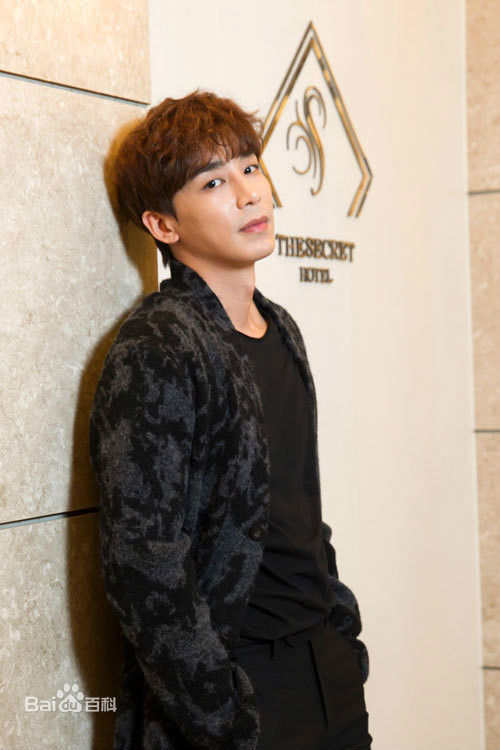 精选真理翰(；JinYihan；チン イハン)