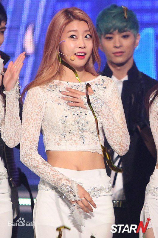 朴素珍()Something舞台照性感图片图集