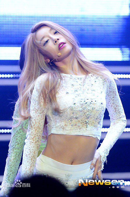 朴素珍()Something舞台照性感图片图集