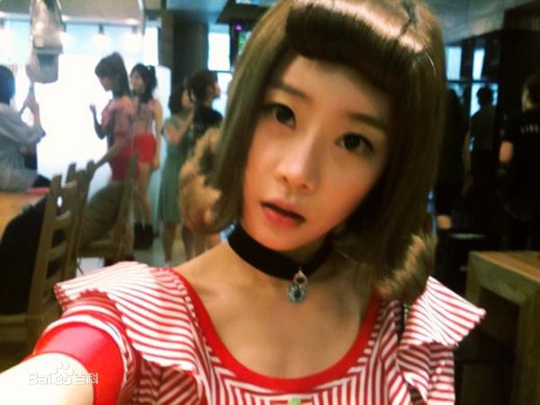 朴素珍()素珍生活照图片图册