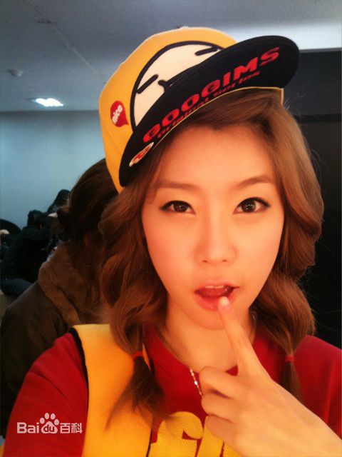 朴素珍()素珍生活照图片图册