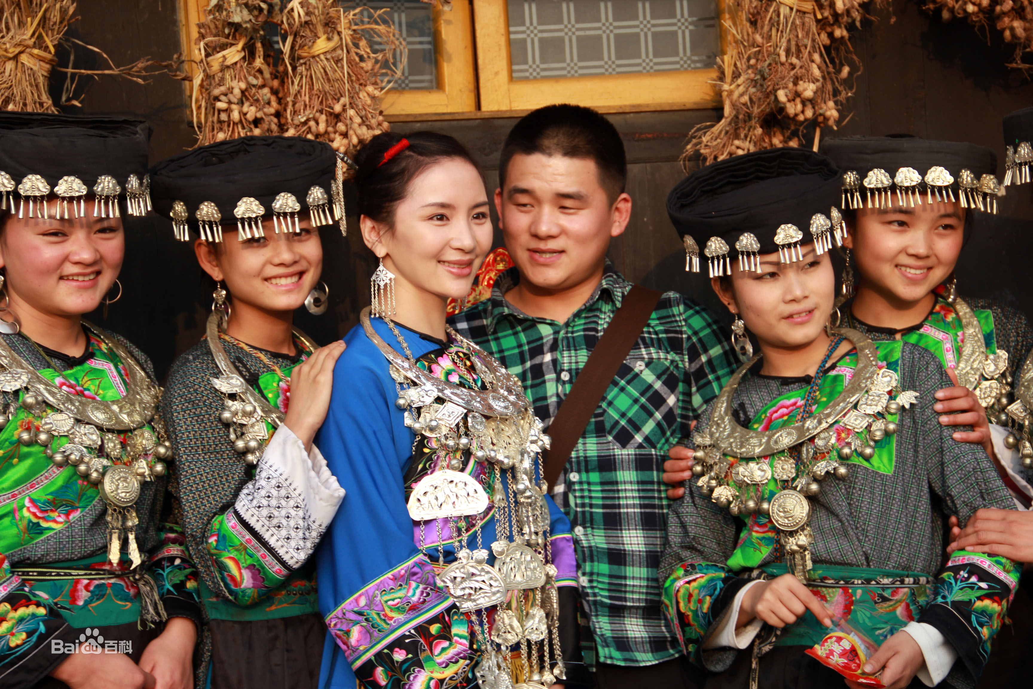 鸿利拍摄花絮前后照片