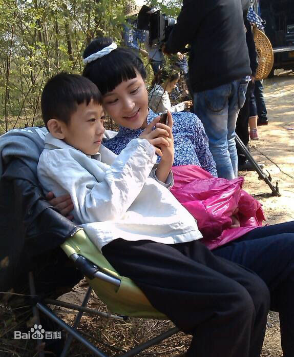 鸿利拍摄花絮前后照片