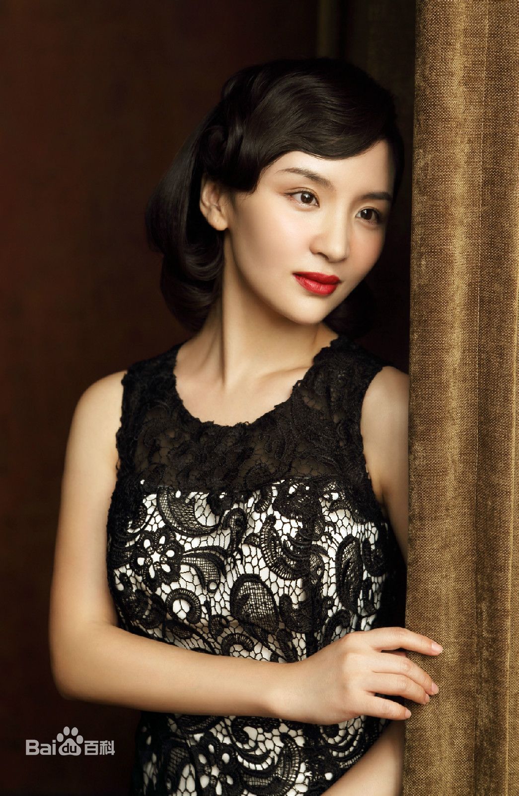 鸿利高清旗袍图册