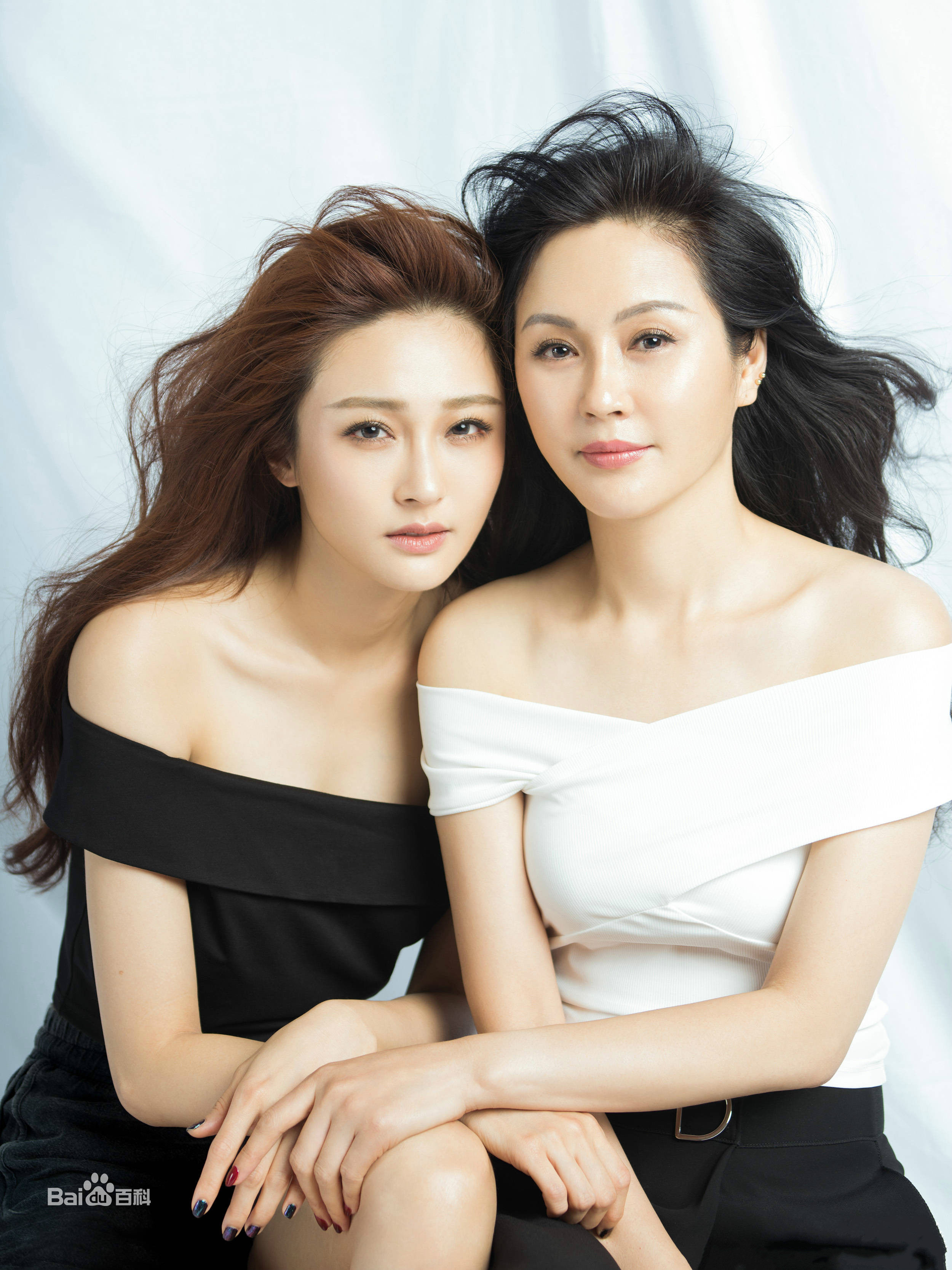 陈冰(Chen Bing)家人合照性感图片图集