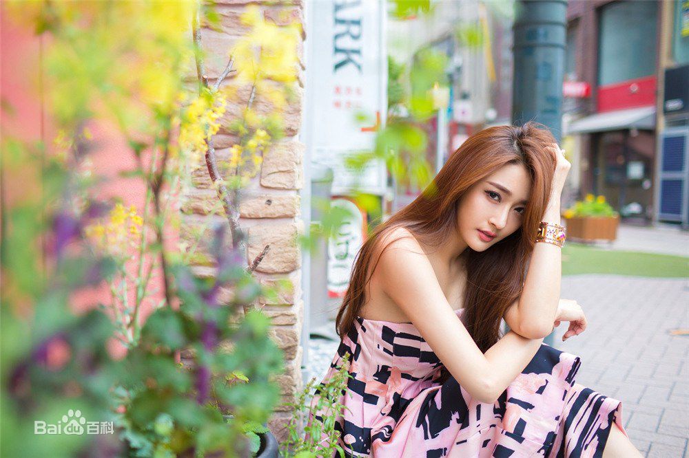 陈冰(Chen Bing)嘉人marieclaire素颜照相册