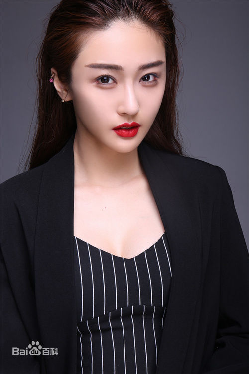 陈冰(Chen Bing)宣传照壁纸壁纸