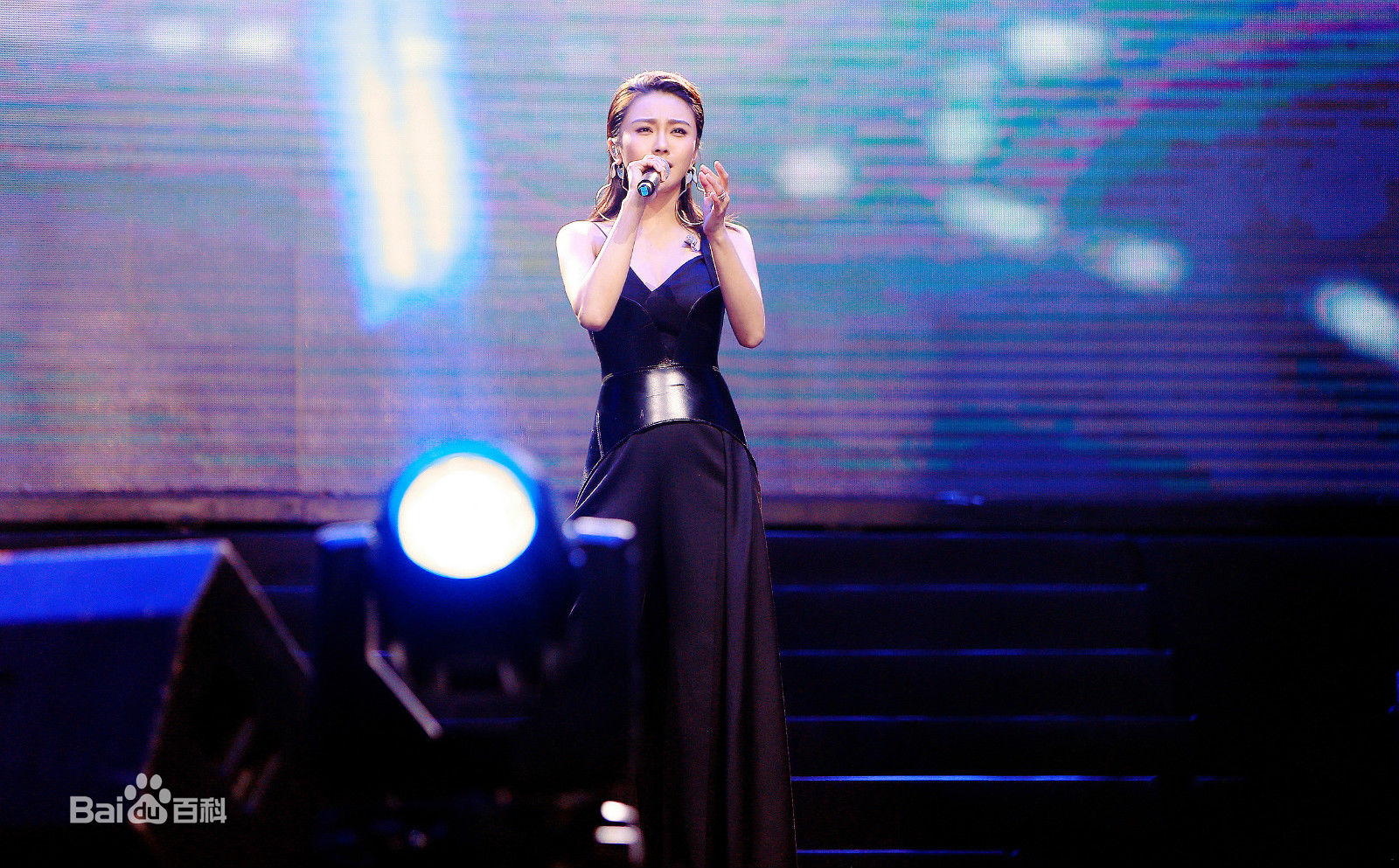 陈冰(Chen Bing)劲歌王“国语金曲奖”、“年度突破艺人奖”图册