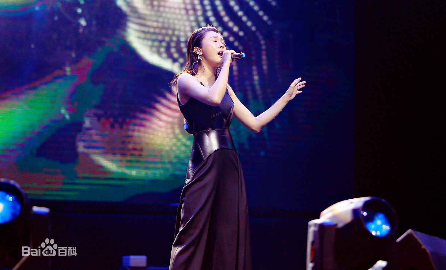 陈冰(Chen Bing)劲歌王“国语金曲奖”、“年度突破艺人奖”图册