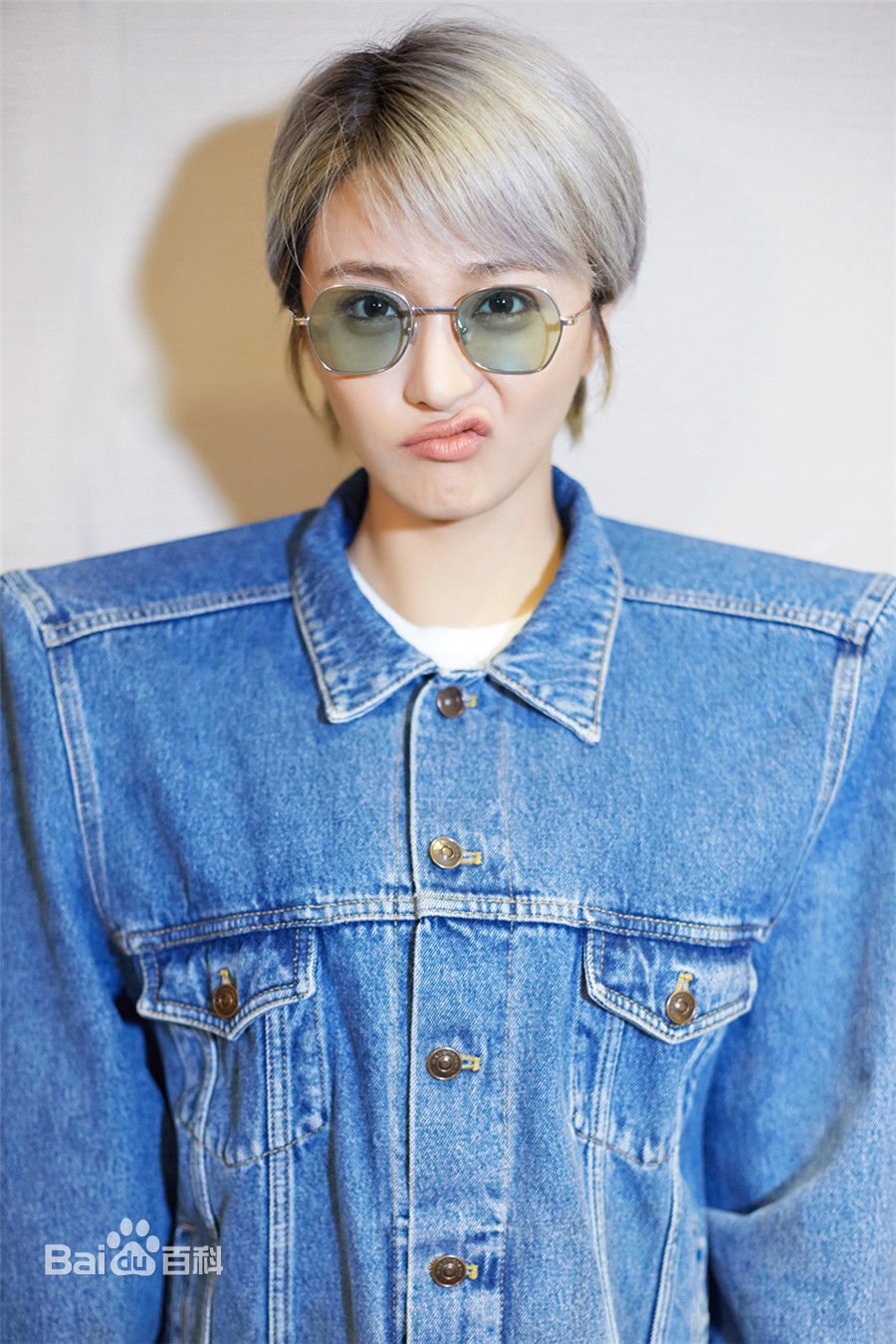 陈冰(Chen Bing)广告拍摄壁纸壁纸