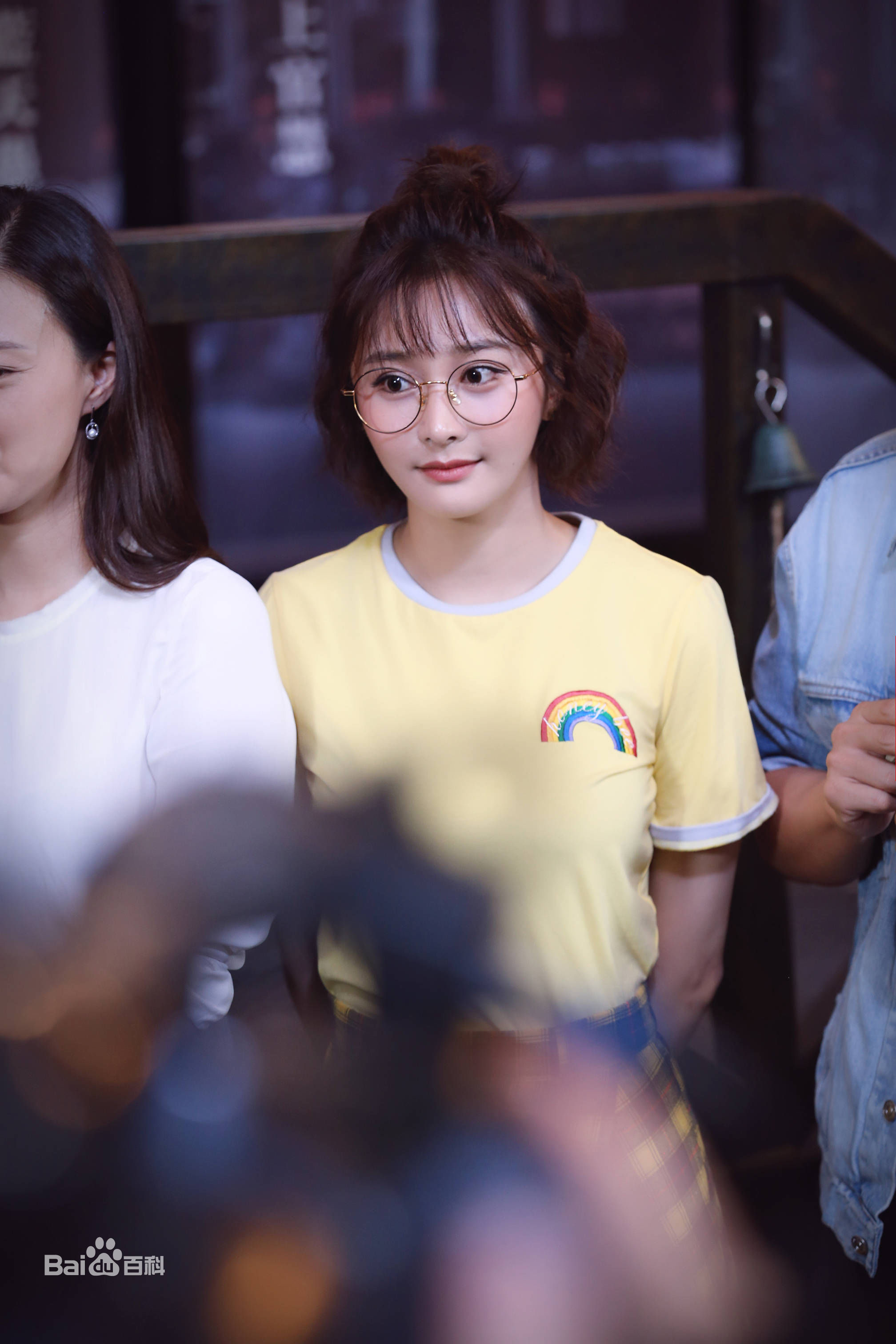 最优质陈冰(Chen Bing)在《如果岁月可回头》区晓鸥中的相册