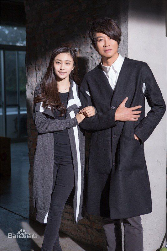 精选陈冰(Chen Bing)在《最远的身边》MV女主角中的图册