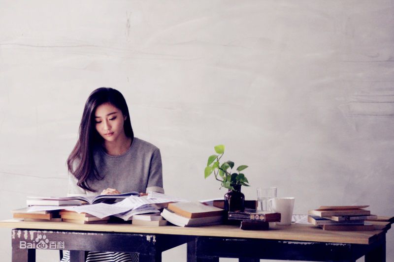 精选陈冰(Chen Bing)在《最远的身边》MV女主角中的图册