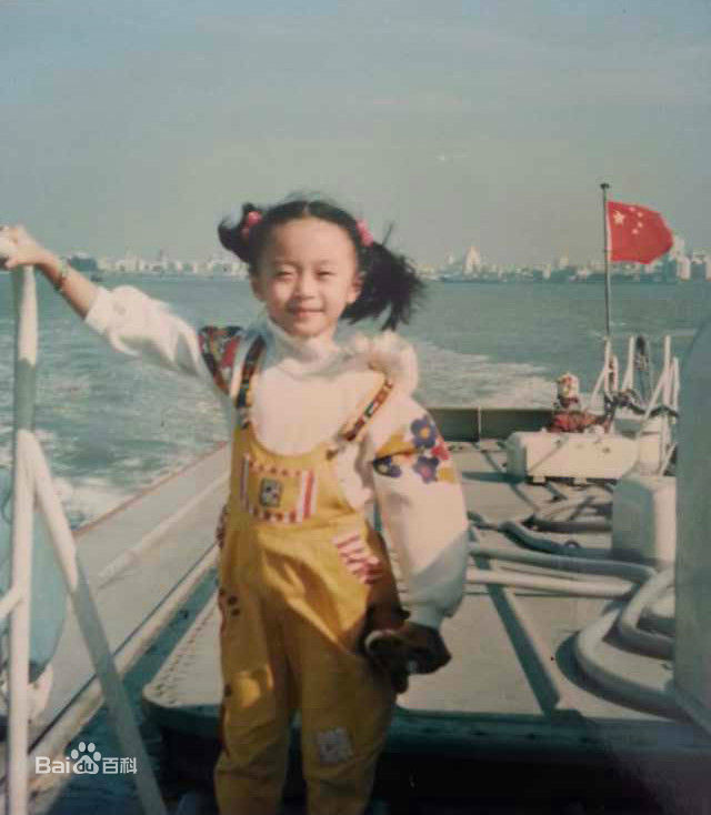 陈冰(Chen Bing)童年时光壁纸壁纸