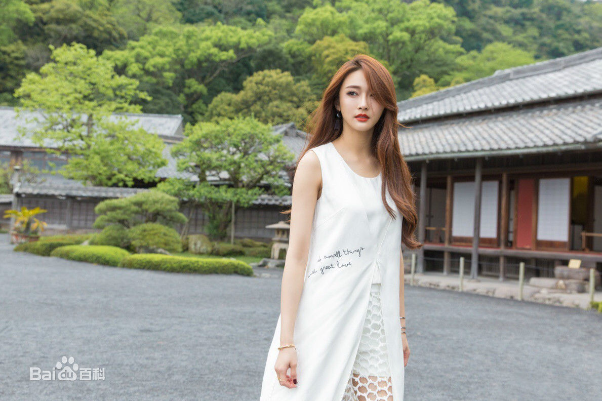 最新陈冰(Chen Bing)性感图片