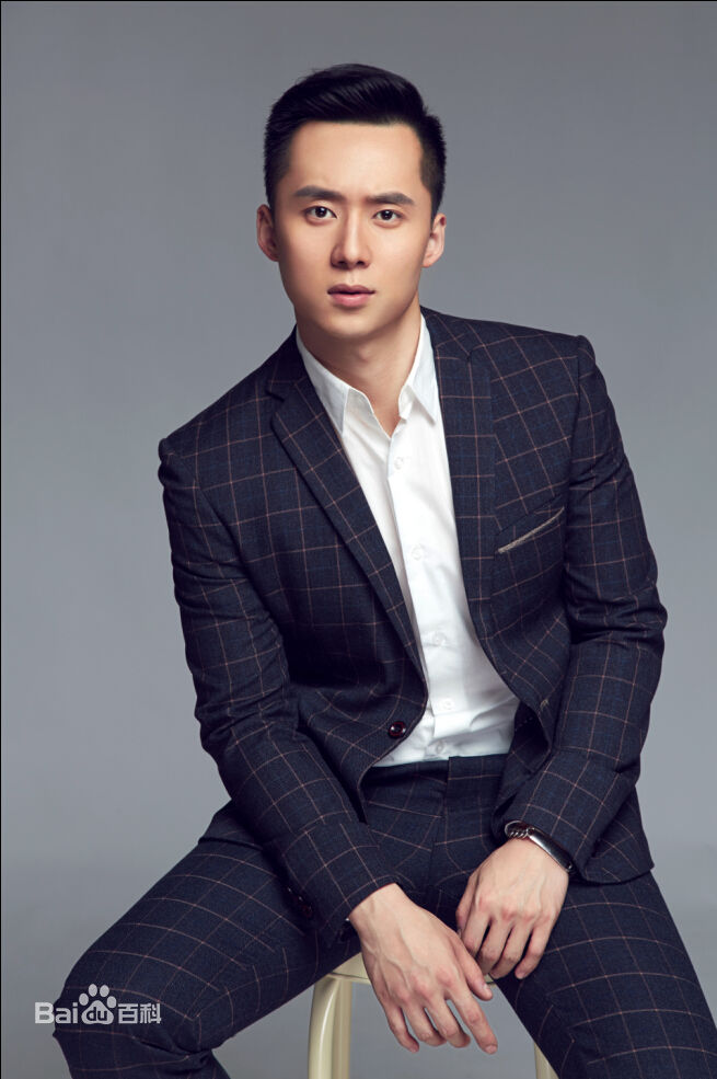 最优质朱富润生活照