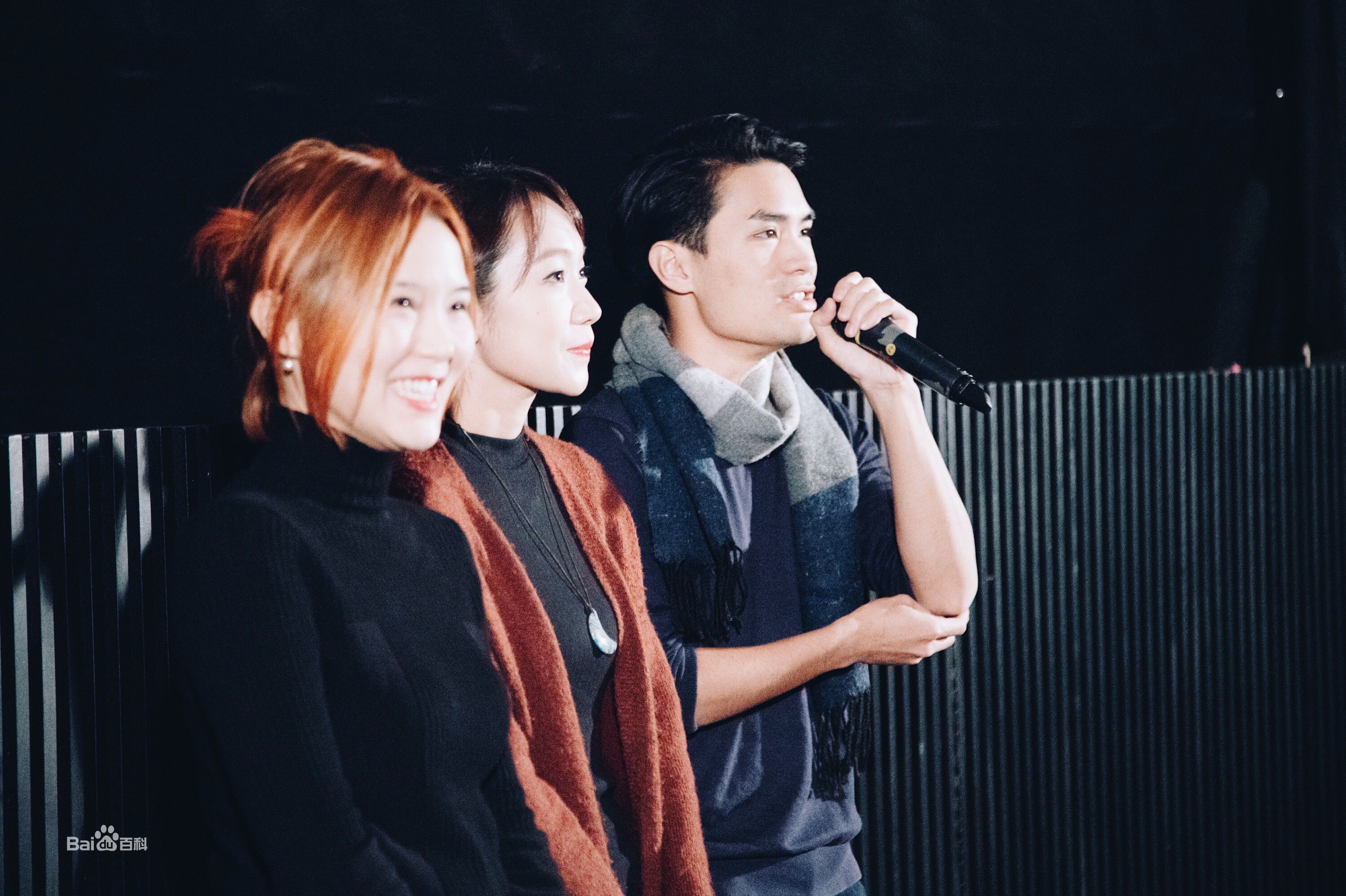 黄进(Chun Wong)个人生活照素颜照相册