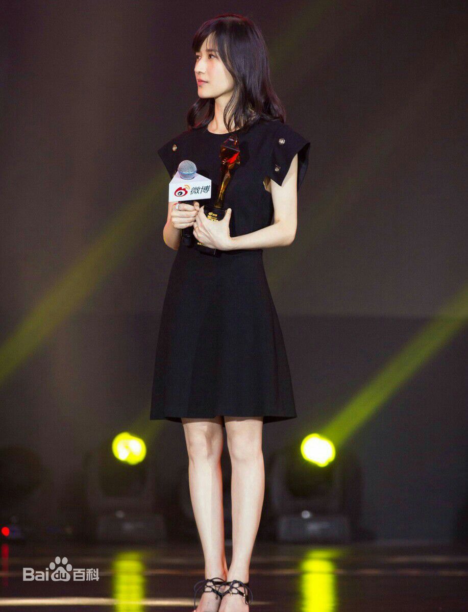 姜逸磊Papi酱壁纸壁纸