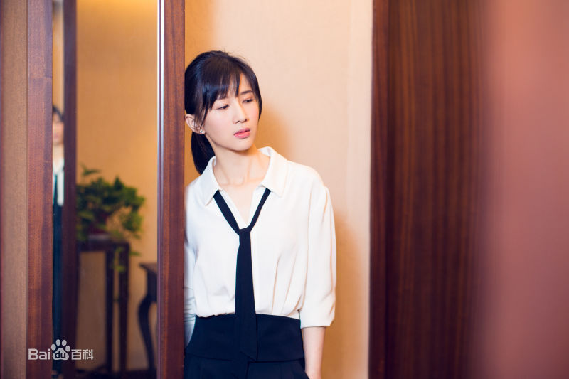 姜逸磊papi酱参与优酷盛典生活照相册