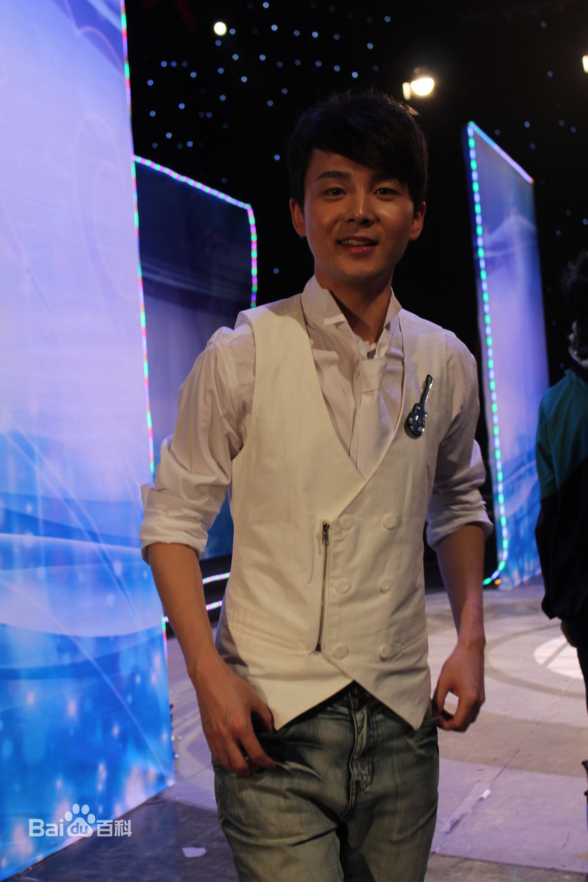 沈凌主持节目（2010-2011年）前后照片