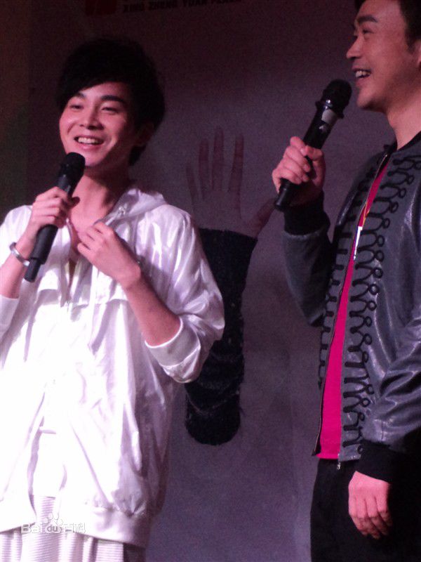 高清沈凌在2010专辑《我的幸福》西安签唱会中的图集