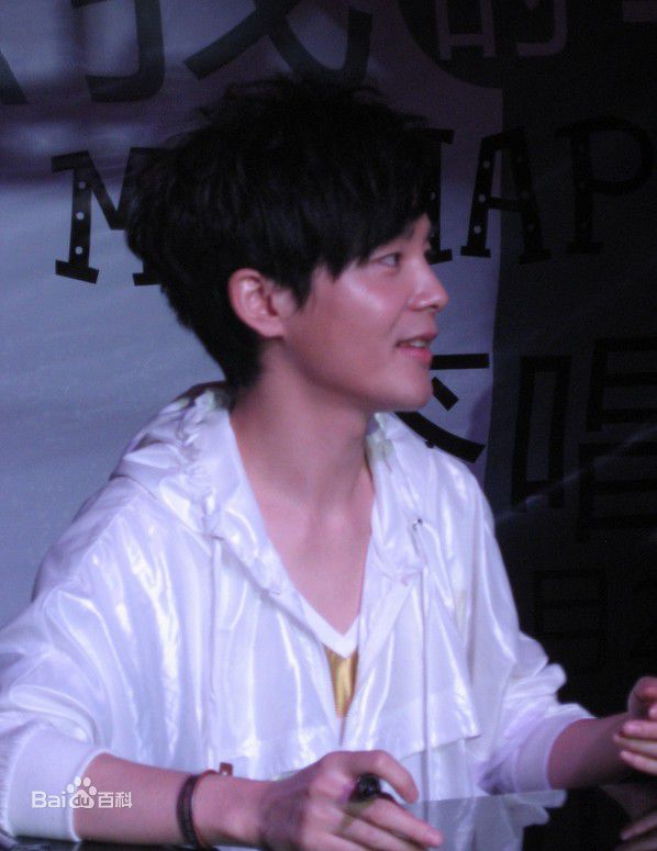 高清沈凌在2010专辑《我的幸福》西安签唱会中的图集