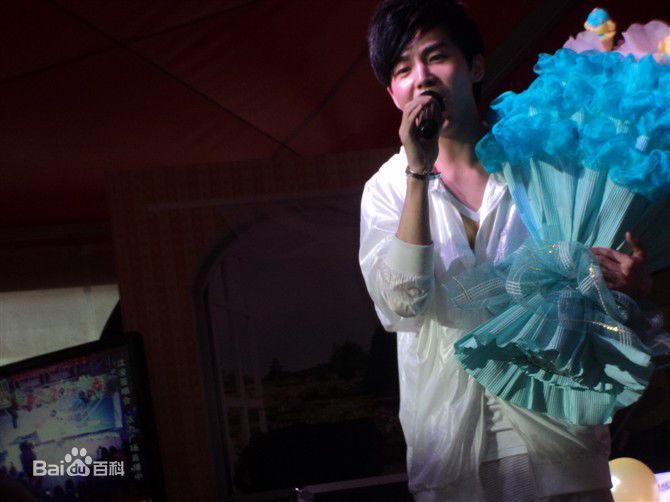 高清沈凌在2010专辑《我的幸福》西安签唱会中的图集