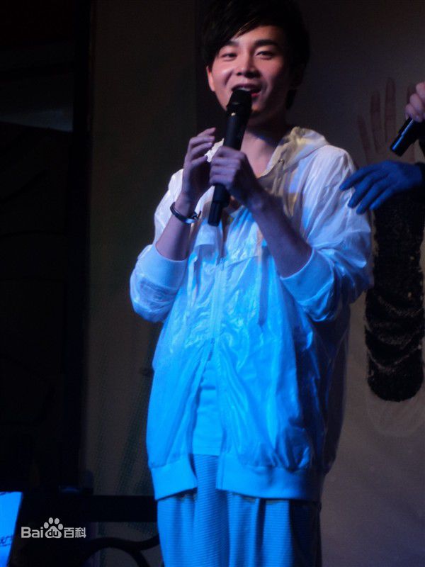 高清沈凌在2010专辑《我的幸福》西安签唱会中的图集