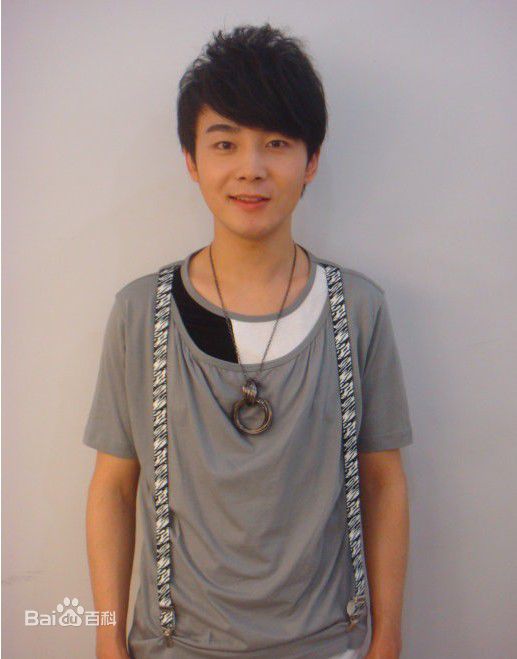 精选沈凌在2010年主持《超级乐8点》中的图册