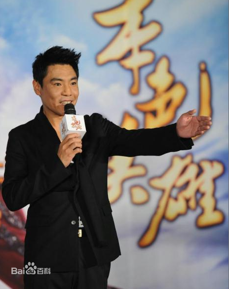 屠洪刚演唱会发布会生活照