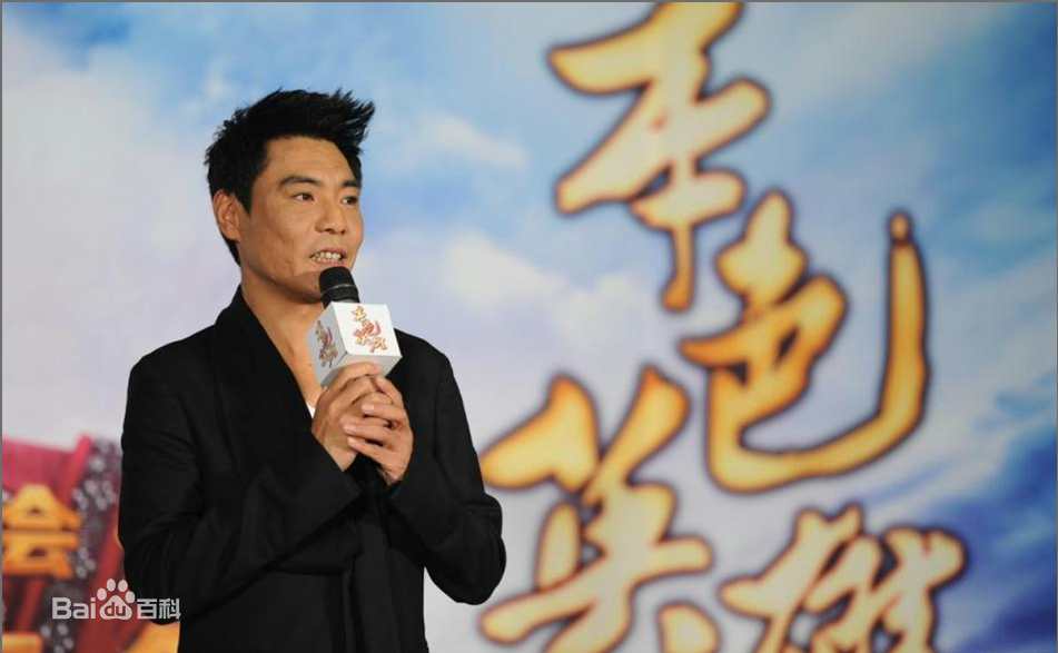 屠洪刚演唱会发布会生活照