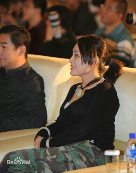 屠洪刚演唱会发布会生活照