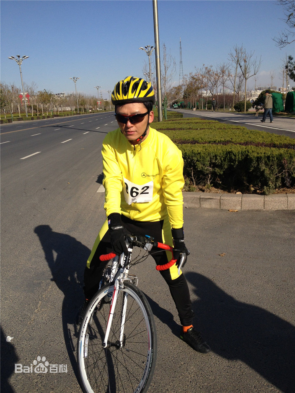 邹东孝(Zou Dong Xiao)电影《爱你一世一生》最新剧照海报